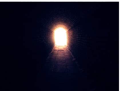 licht-am-ende-des-tunnels-wiedergeburt