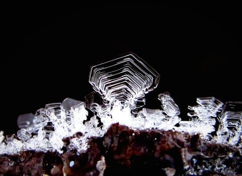 Eiskristall Makro Dunkel