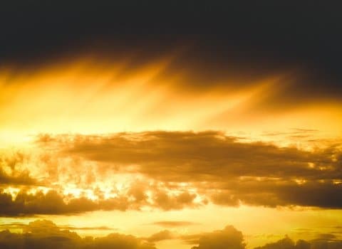 Goldener Himmel Dramatisch